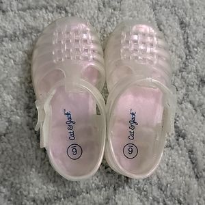 Toddler girls Jelly sandals from Cat and Jack. Size 6